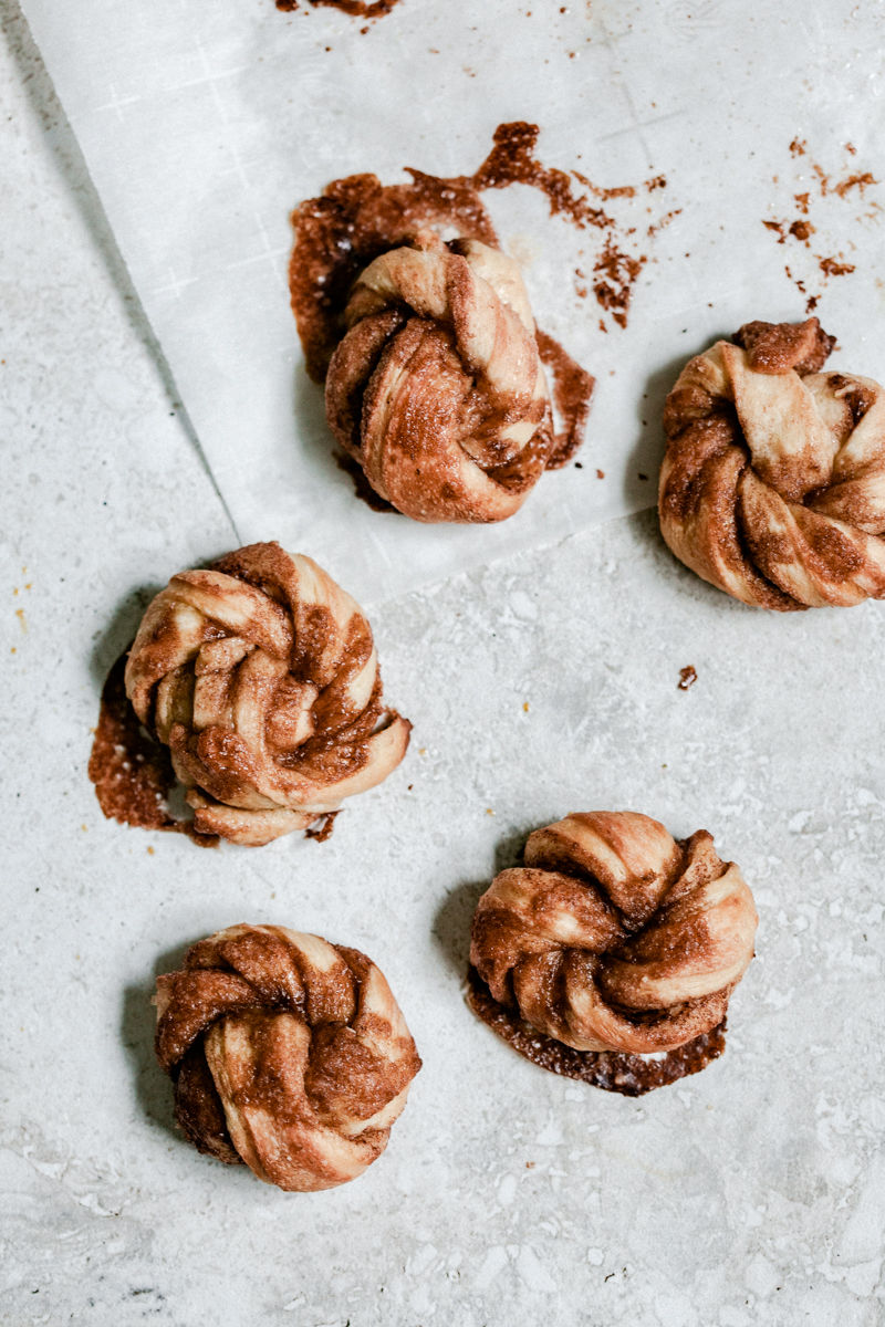 Cinnamon rolls moelleux et croustillants  - recette gourmande et facile